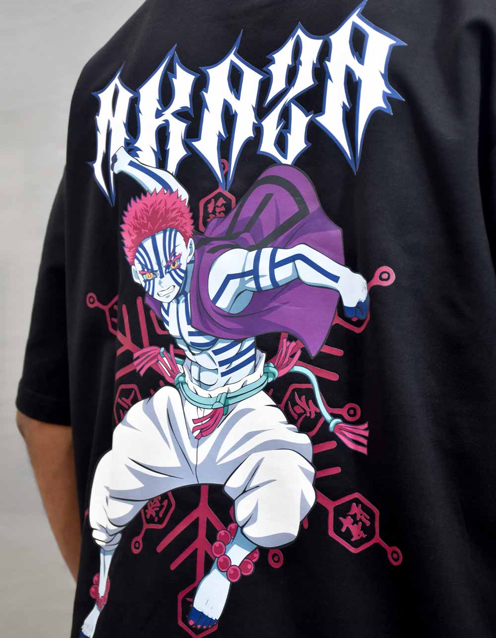 Akaza Black Oversized T-shirt